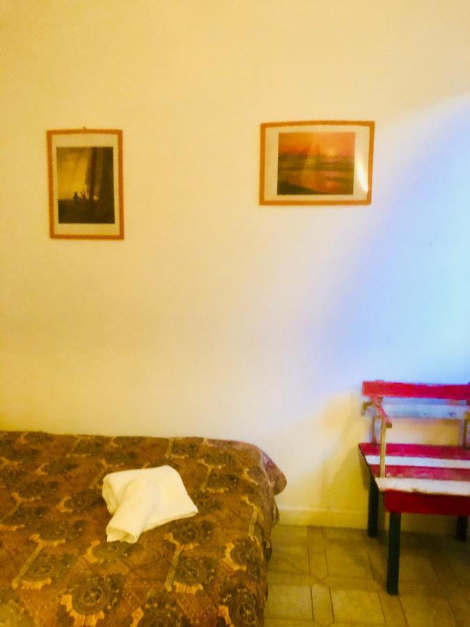 La Casa Di Nataly Bed & Breakfast Fregenae Bagian luar foto